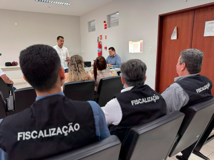 Equipe de fiscalização da Junta Comercial de Alagoas vistoria leilão em Arapiraca