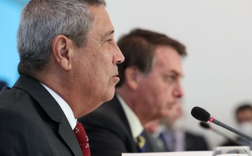 PF: Braga Netto viola proibição de manter contato com Bolsonaro