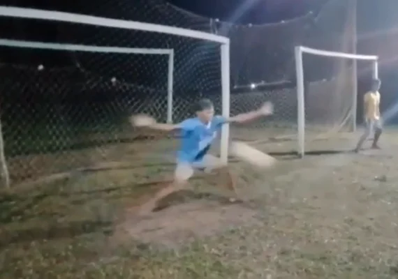 Adolescente morre após ser atingido por bolada em torneio de futebol no interior do Amazonas