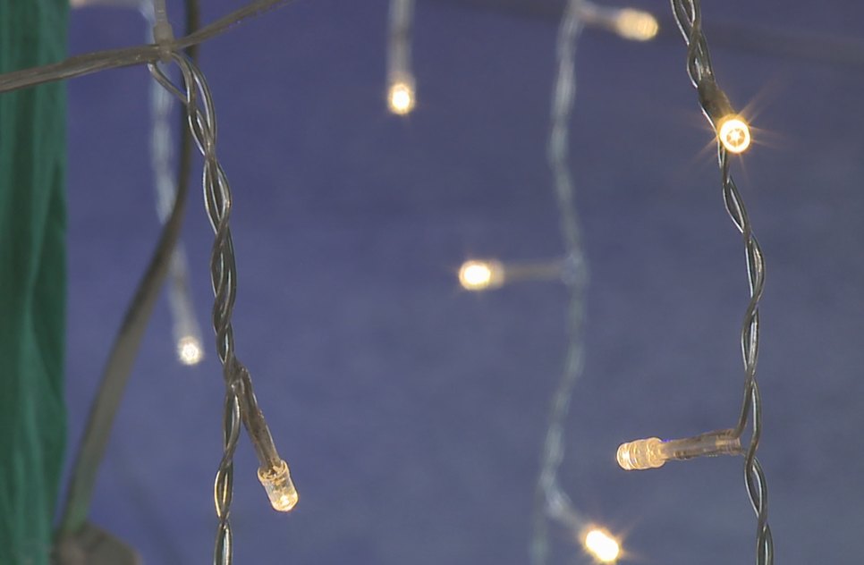 Conheça os cuidados que devem ser tomados ao comprar luzes de natal