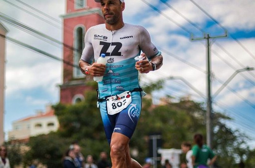 Tecnologia de laboratório da Ufal garante performance histórica de triatleta alagoano