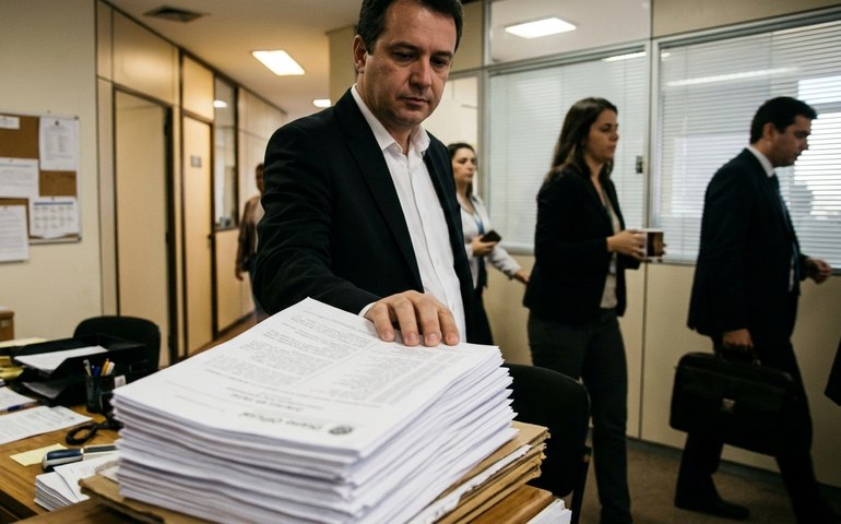 Primeira lista com 157 exonerações na Secretaria de Governo será publicada no Diário Oficial nesta quinta