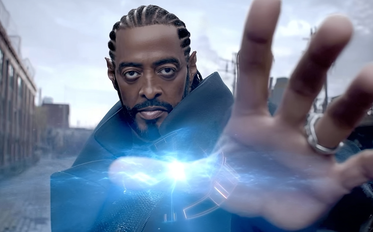 Thaíde viaja no tempo com uso de IA em novo videoclipe “O Melhor”, que confronta o ego e revisita quatro décadas de carreira