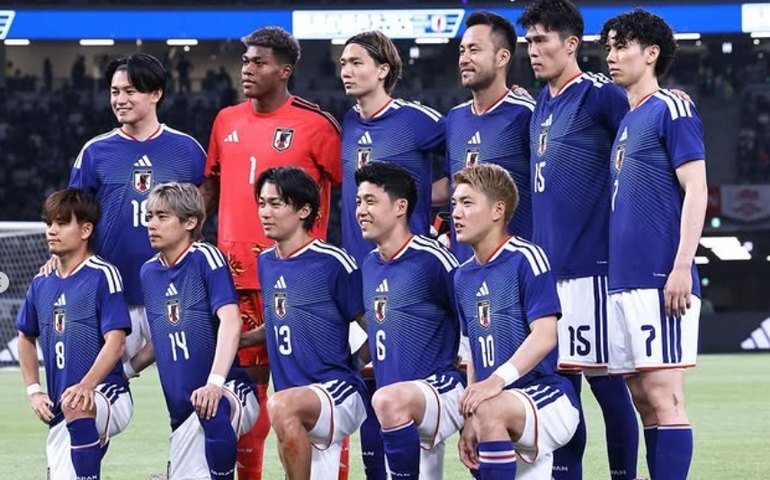 Japão se beneficia de nova regra da Fifa, joga com um a mais e vence Islândia em amistoso