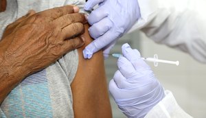 VACINAÇÃO CONTRA INFLUENZA / Foto: Sérgio Silva