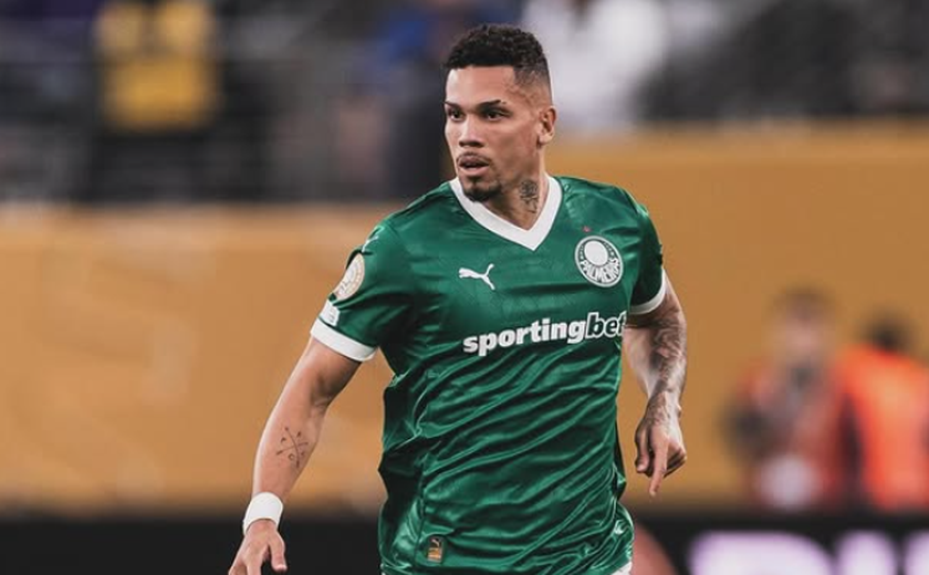 Palmeiras confirma cirurgia bem-sucedida de Paulinho e mantém cautela no retorno do atacante