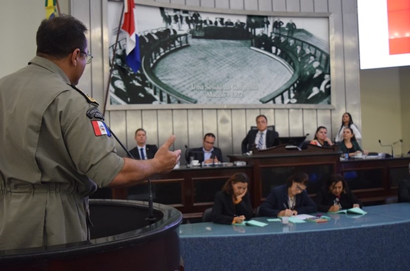 Em audiência pública, militares defendem projetos que alteram critérios para promoção