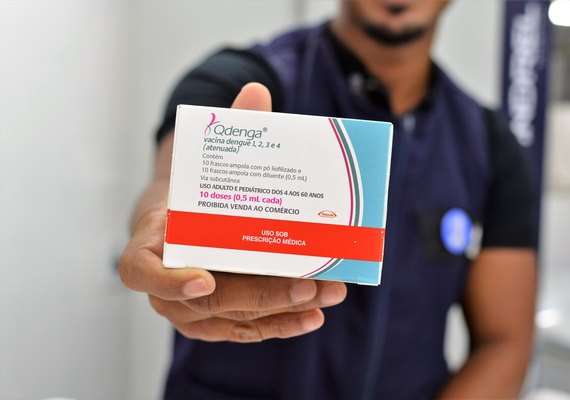 Secretaria de Saúde pede que pais vacinem seus filhos contra a dengue