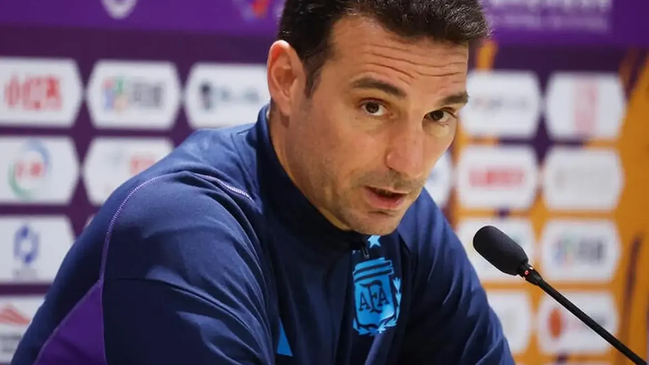 Campeão mundial, Scaloni diz que seguirá como técnico da Argentina