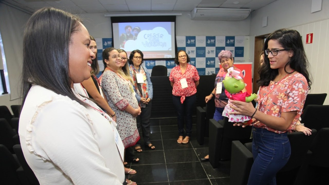 TRT/AL sedia capacitação “Crescer sem Violência” oferecida a integrantes do Fetipat