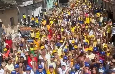 Mais de 10 mil pessoas acompanham Renan Filho e Cícero Cavalcante em ato político no Norte de Alagoas