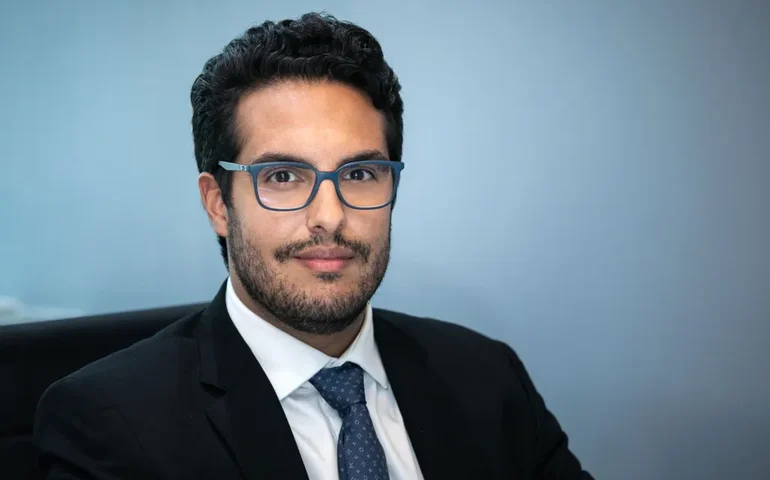 Confiança do comércio cresce 1,4% em novembro, aponta CNC