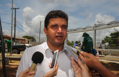  Rui Palmeira vistoria obras no Novo Mundo