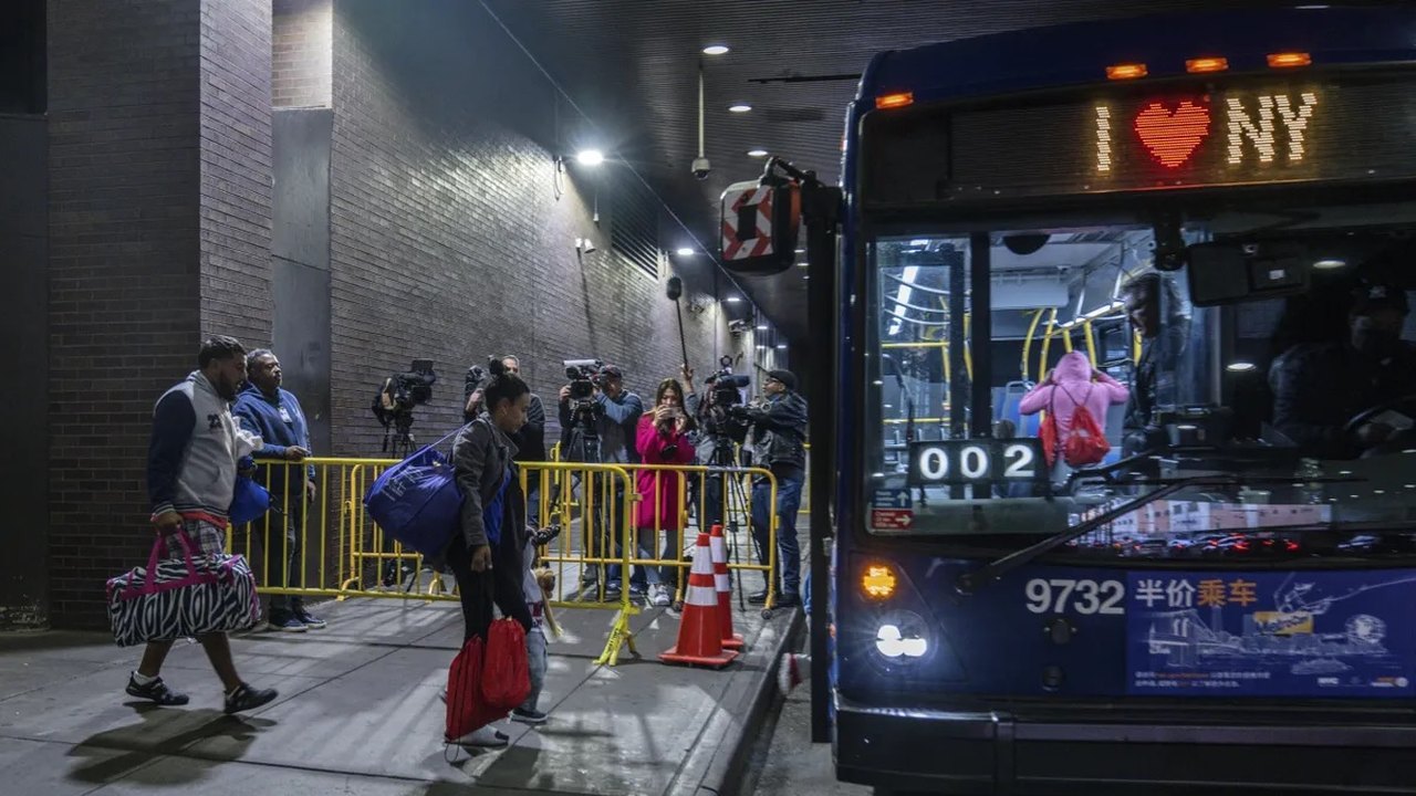 Nova York endurece regras para imigrantes e diz que 'não há garantia' de abrigos na cidade