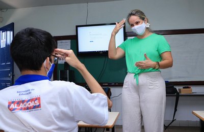 Educação promove formação com professores da Educação Especial 