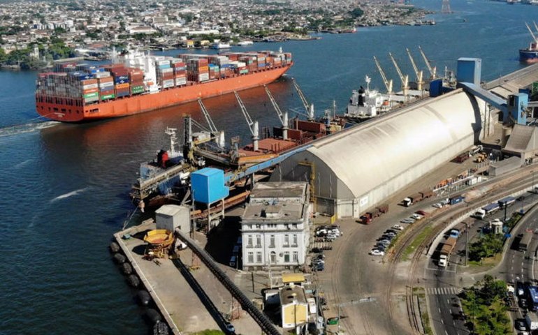 Liminar impede paralisação no Porto de Santos nesta segunda-feira