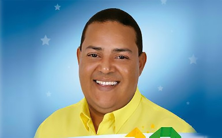 Prefeito eleito de Santa Luzia do Norte que está preso é diplomado