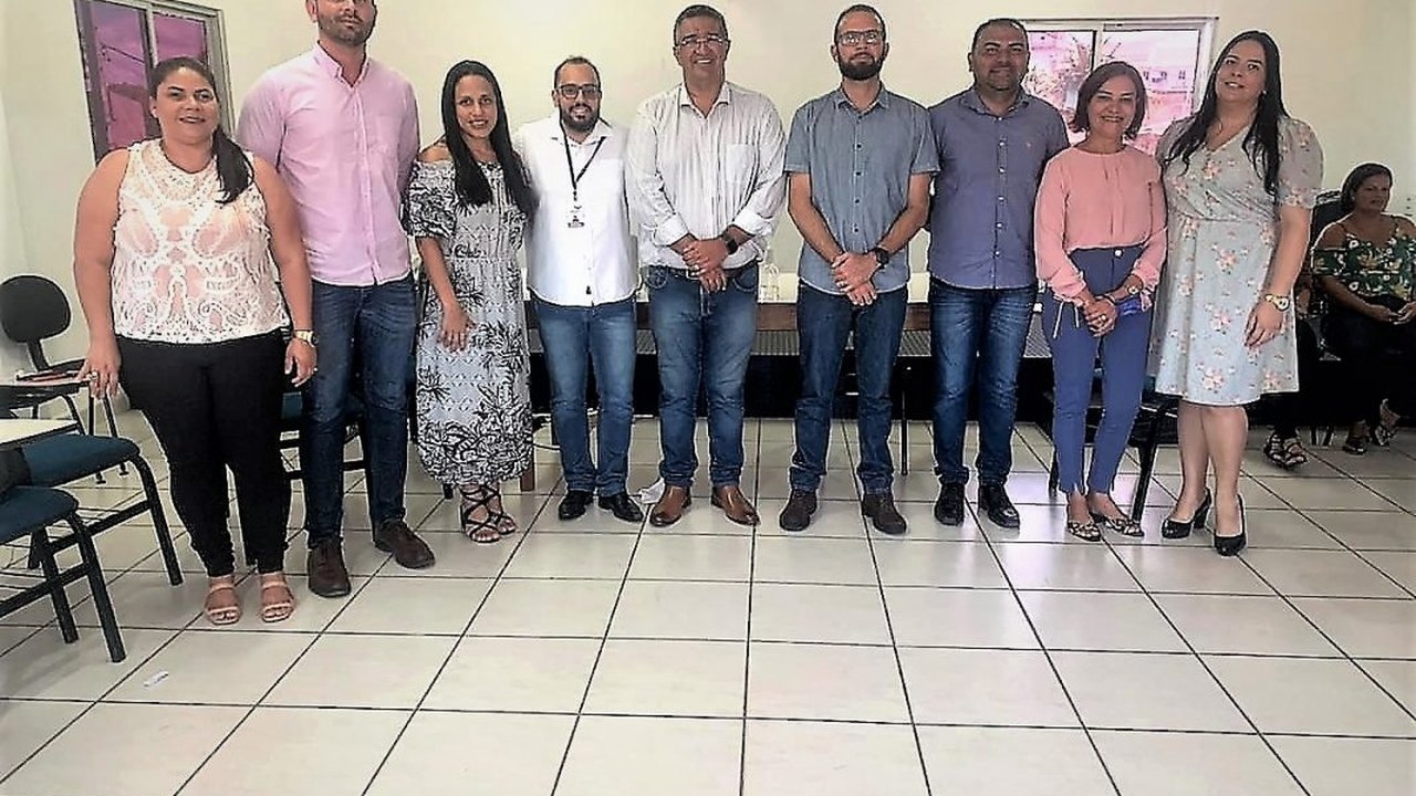 Secretário de Saúde de Penedo participa de reunião sobre serviços de urgência e emergência