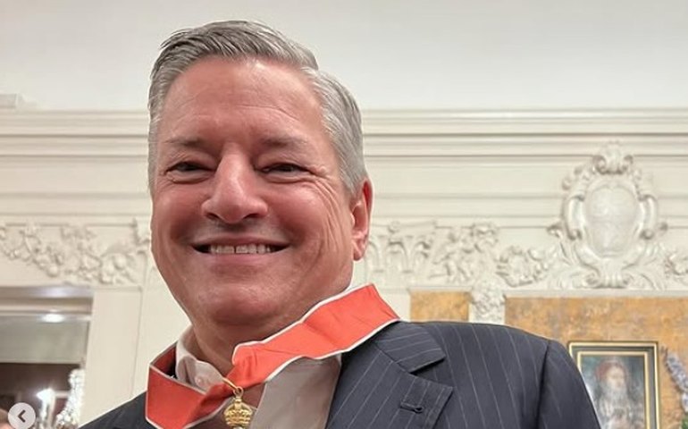 CEO da Netflix acusa James Cameron de 'campanha de desinformação' pró-Paramount