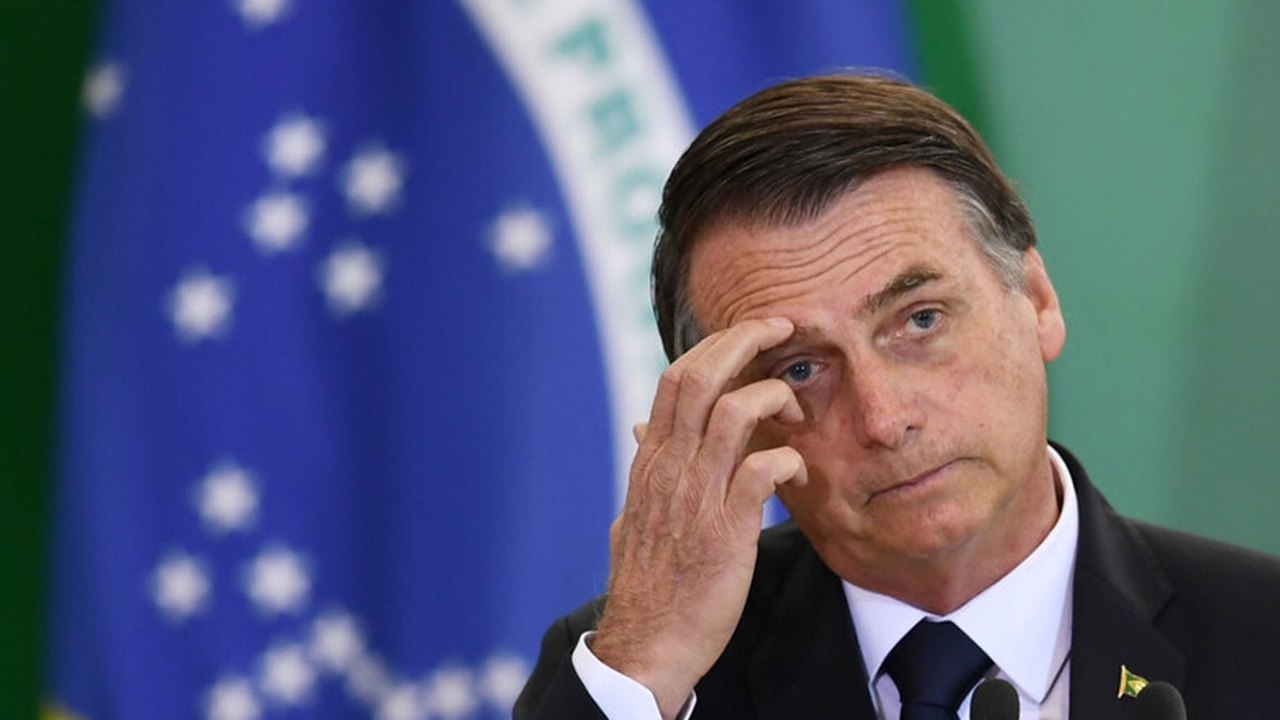 PDT pede cassação da chapa de Bolsonaro por usar Planalto para pedir voto em live