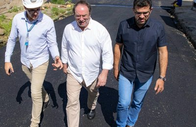 Prefeito Luciano acompanha serviços de recapeamento no bairro Cacimbas