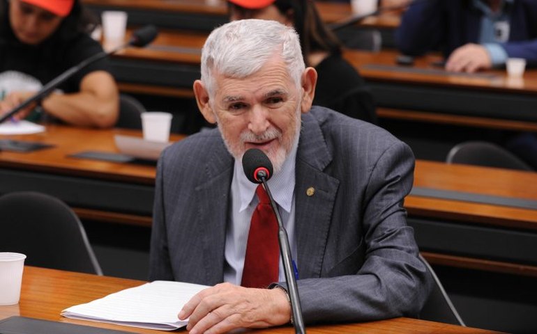 CCJ aprova prisão para quem divulgar dados de criança vítima ou testemunha de violência