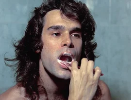 Zé Ibarra leva show do álbum “AFIM” ao Sesc Belenzinho em São Paulo