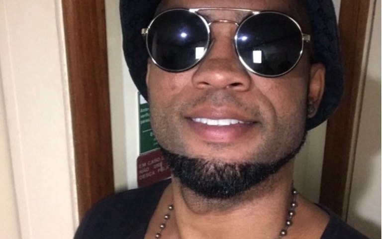 Carlos Alberto: vizinhos relatam brigas aos gritos e cacos de vidro na piscina