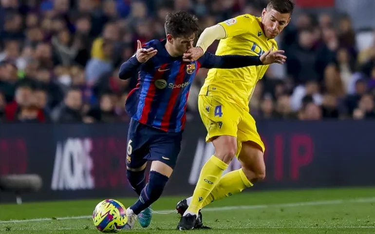 Em jogo de oito gols, Villarreal bate o Barcelona no Espanhol e amplia crise no rival