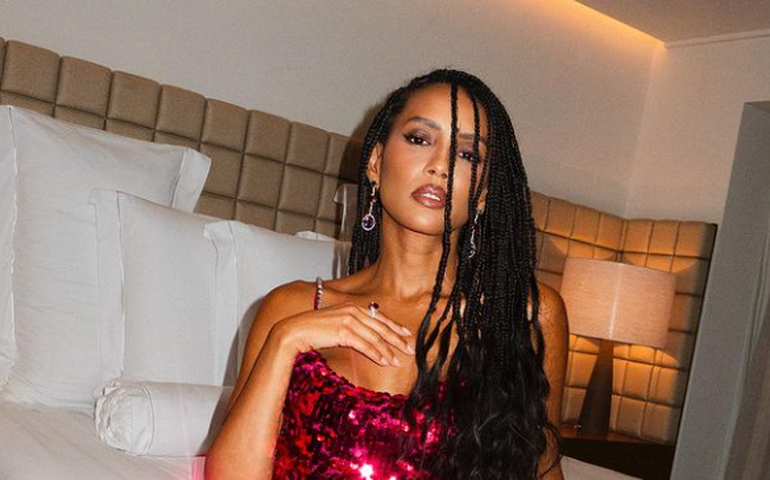 Taís Araujo conta que sempre assiste a filmes de Natal com os filhos: 'Amo!'