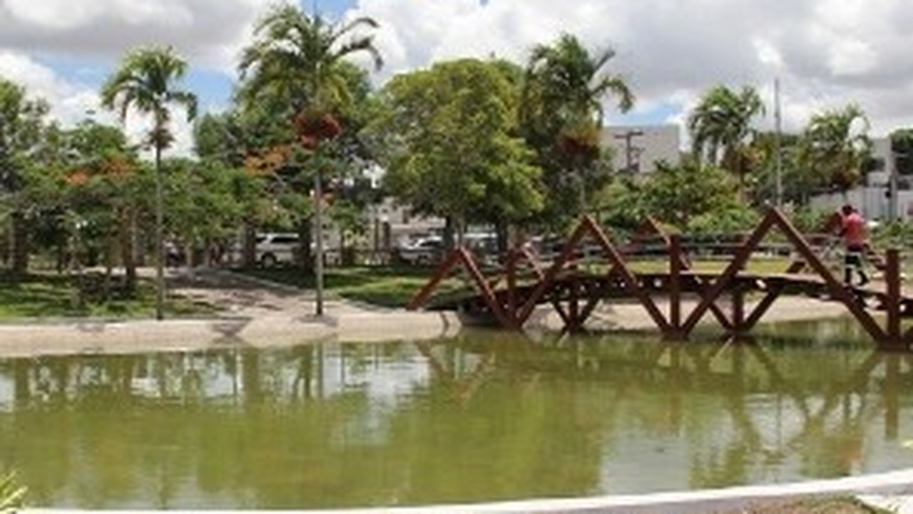 Prefeitura de Arapiraca recupera praças e vai inaugurar academia