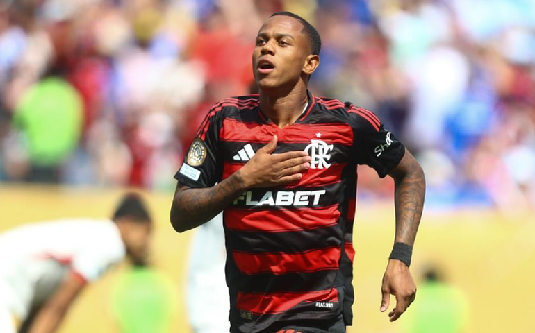 Wallace Yan pode ser surpresa no ataque do Flamengo no clássico com Fluminense pelo Brasileirão