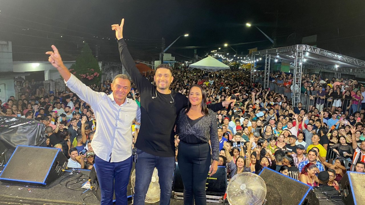 Ao som de grandes sucessos, multidão celebra 221 anos de Anadia