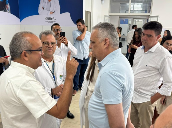 Secretário de Saúde visita Pam Salgadinho e destaca avanços da unidade