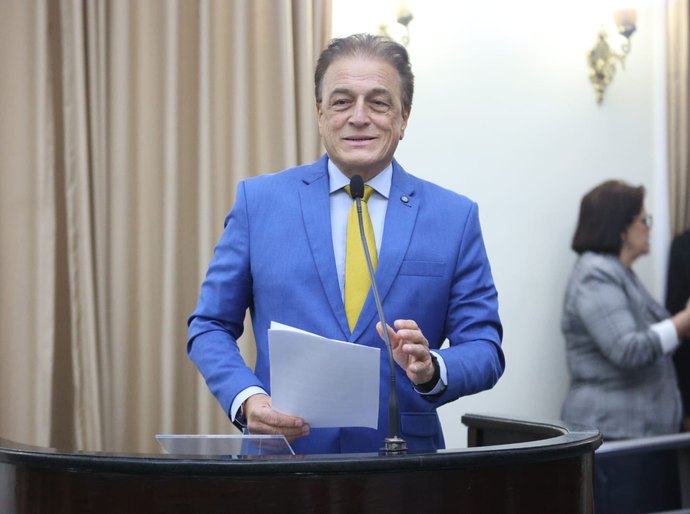 Galba Novaes propõe título de Cidadão Honorário do Estado ao cantor e compositor Jorge de Altinho