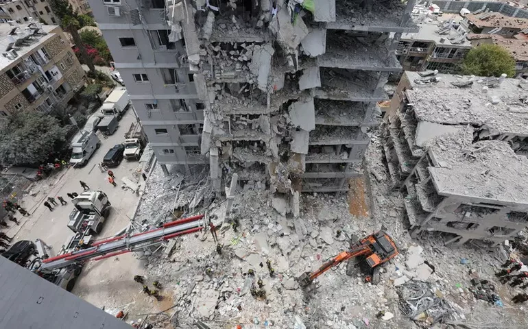 Ataques iranianos mataram mais de 10 em Israel, diz Netanyahu