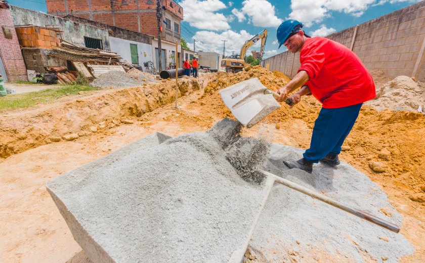 Obras de drenagem levam qualidade de vida para moradores da parte alta de Maceió
