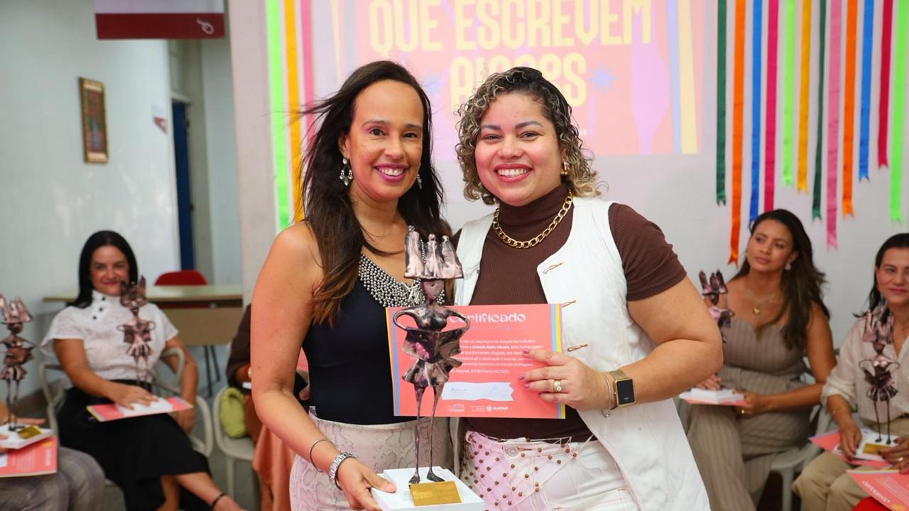 Prêmio Mulheres que Escrevem Alagoas emociona e reúne gerações na Biblioteca Graciliano Ramos
