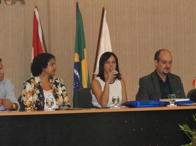 Gestores discutem indicadores de saúde e elegem vice-presidentes regionais do Cosems
