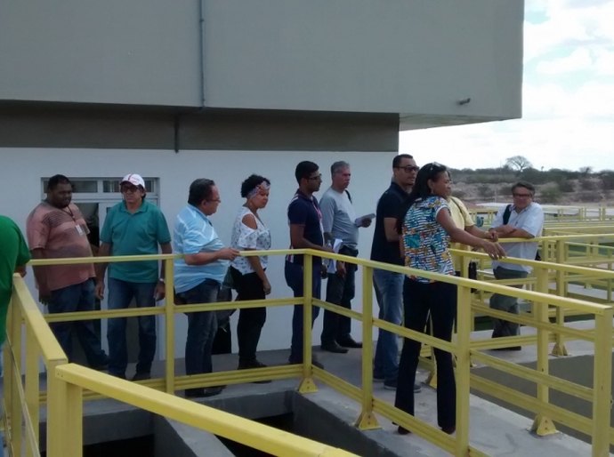 Imprensa sertaneja conhece instalações do sistema coletivo da região
