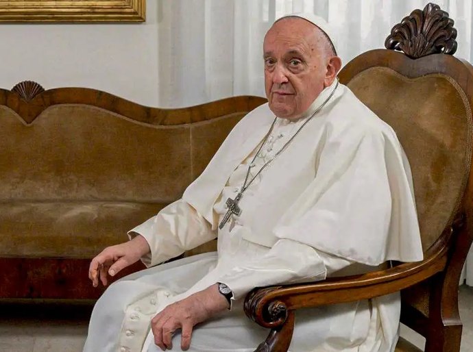 Chefes dos Três Poderes destacam legado do papa Francisco