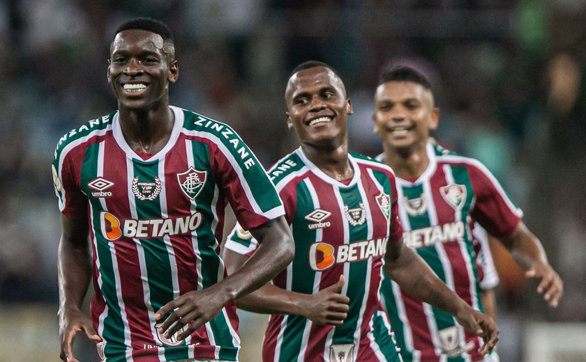 Em partida histórica com oito gols, Fluminense supera o Atlético-MG no Maracanã
