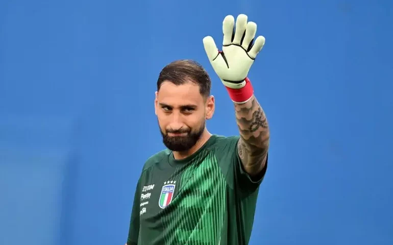 Donnarumma diz que deseja fazer história no Manchester City