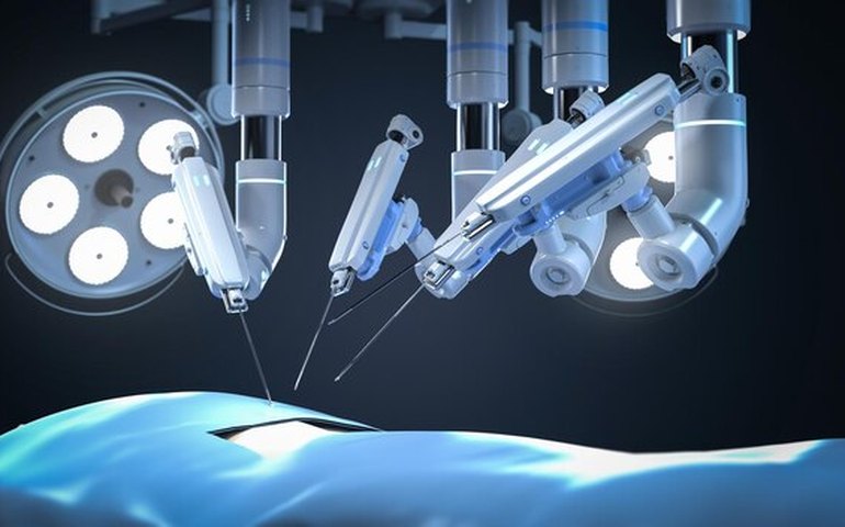 Ceará realiza cirurgia torácica robótica em paciente do SUS
