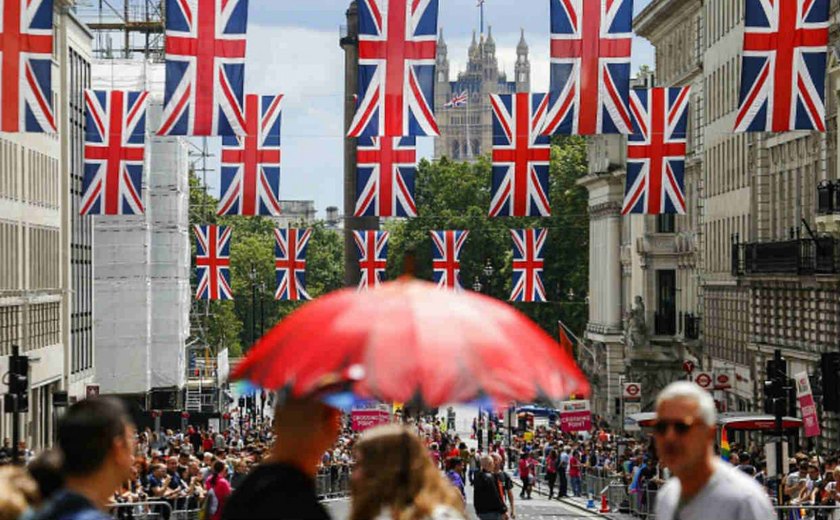 Vendas no varejo do Reino Unido caem 0,5% em maio ante abril