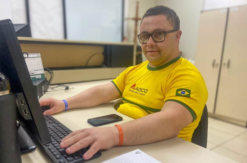 Time diverso: trajetória de colaborador com síndrome de Down mostra o impacto positivo da inclusão na AGCO