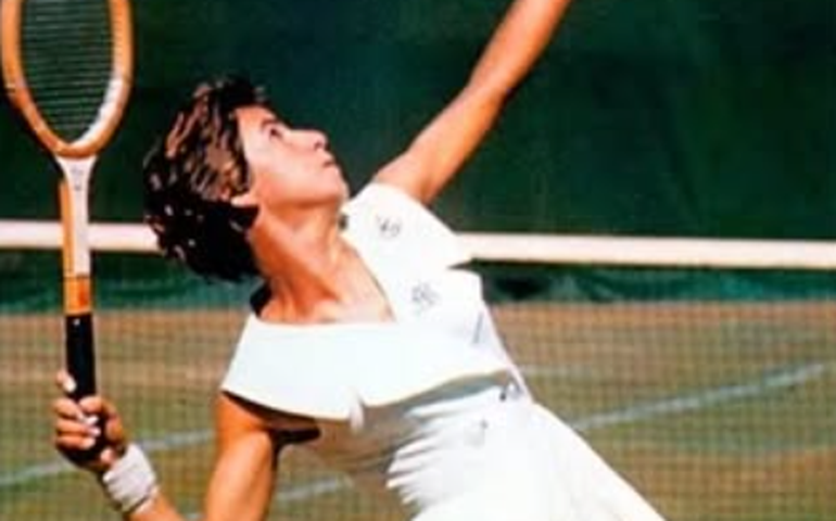 Após igualar feito de Maria Esther Bueno, Stefani é vice em duplas mistas em Wimbledon