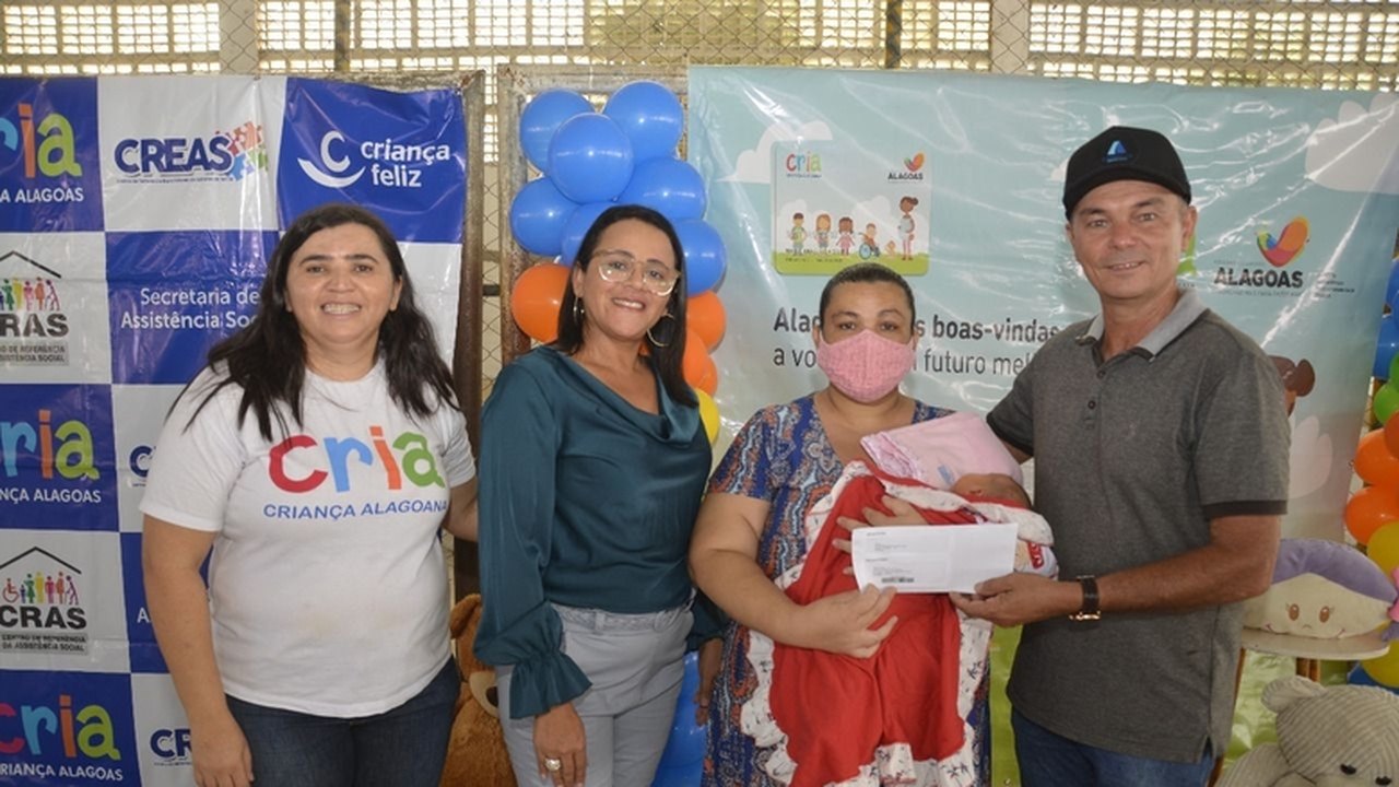 Assistência Social de Anadia beneficia mais 85 gestantes e crianças com cartão do Programa CRIA