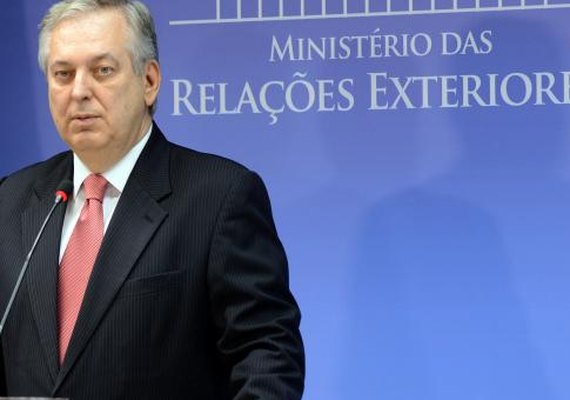 Figueiredo vai aos EUA para tratar sobre espionagem