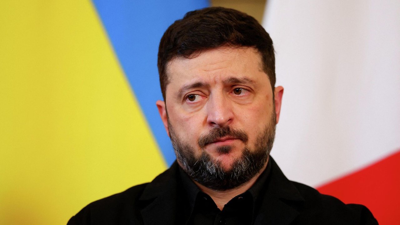 Sem apoio do Ocidente, Kiev poderá pedir trégua à Rússia, diz professor
